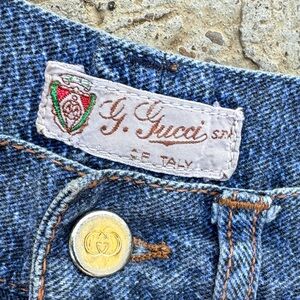 Gucci petite Jeans with Gold-Tone Logo Button size 24”